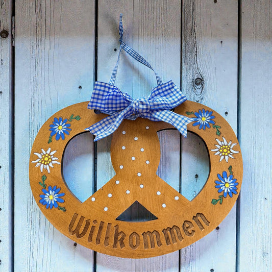 Personalized Pretzel Welcome Sign – German Home Decor – 29 cm Wood Sign
