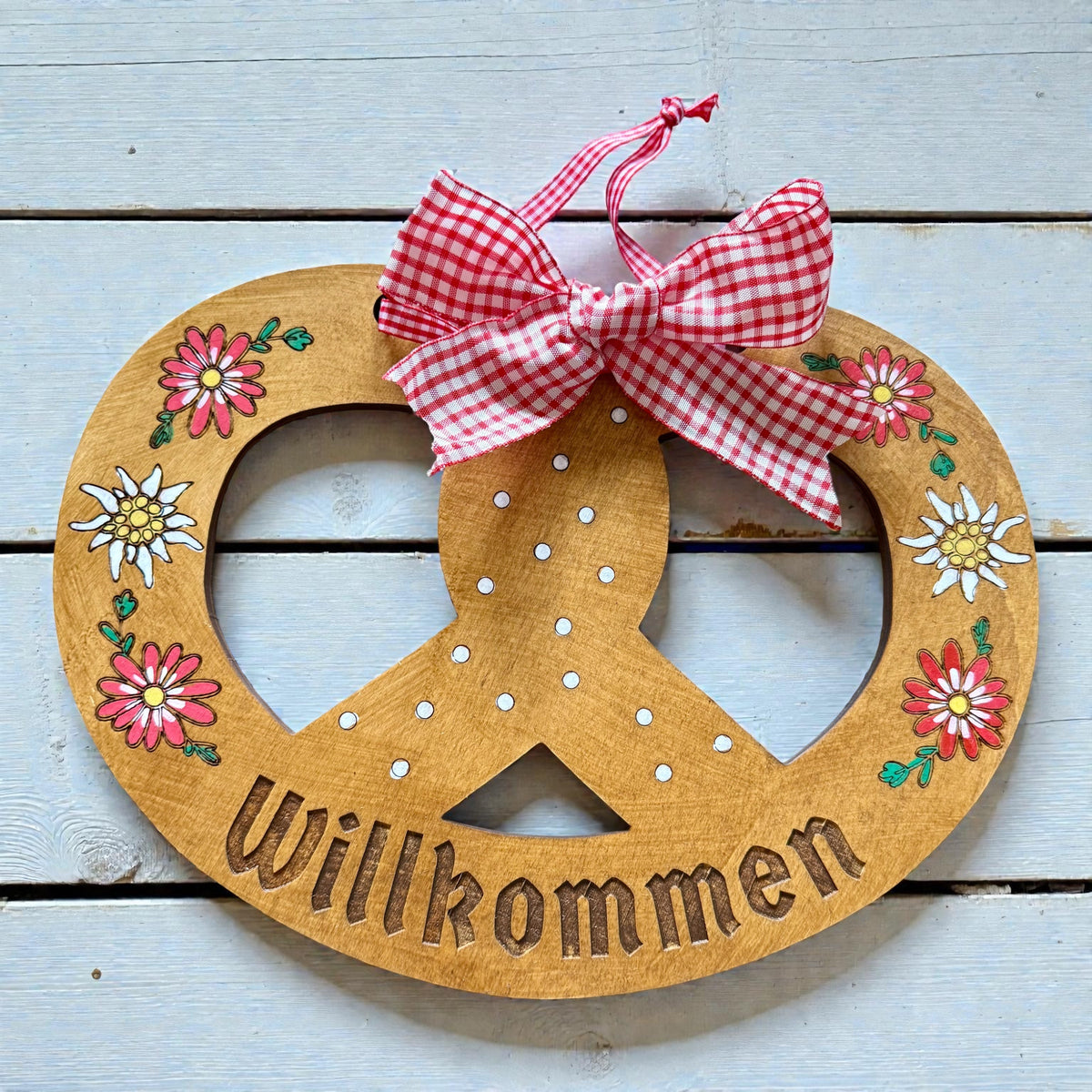 Personalized Pretzel Welcome Sign – German Home Decor – 29 cm Wood Sign